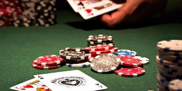 Tình huống khi đọc bài Mậu Binh nên biết